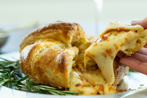 Brie en Croute with Pecan Pepper Jelly - Schermer Pecans